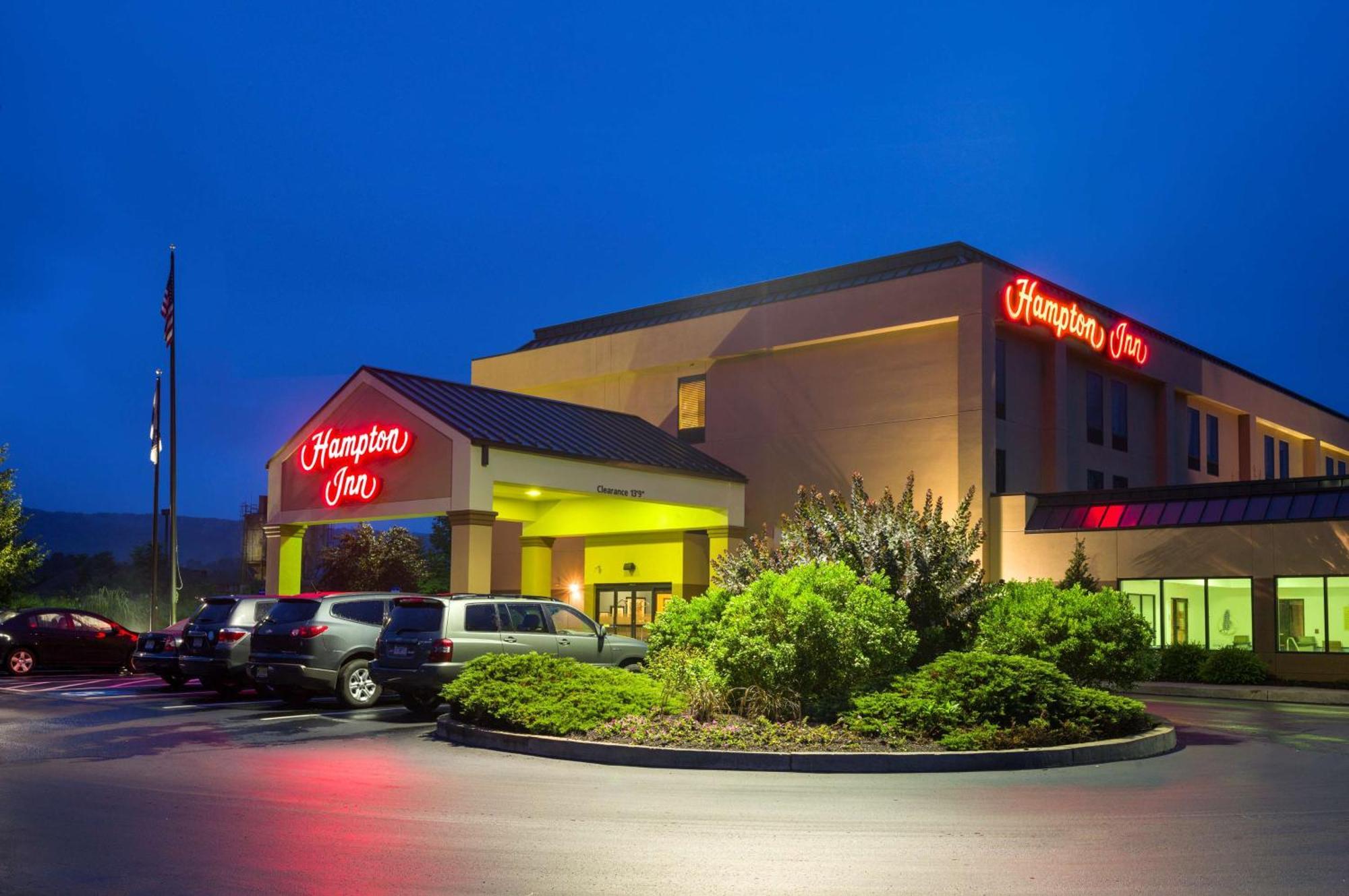 Hampton Inn Danville Exterior photo